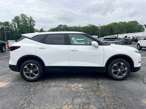 Summit White 2025 Chevrolet Blazer LT