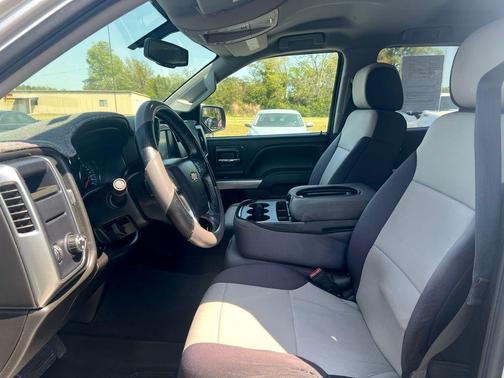 Silver Ice Metallic 2019 Chevrolet Silverado 1500 LD 1LT