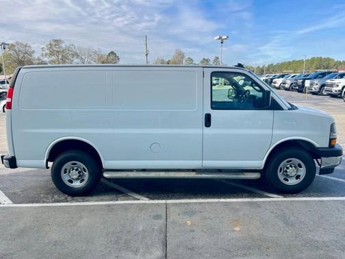2024 Chevrolet Express 2500 Work Van