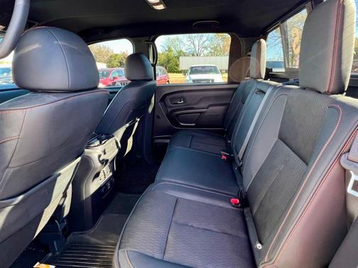 2024 Nissan Titan PRO-4X