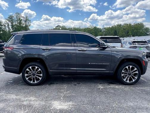 Metallic 2023 Jeep Grand Cherokee L Overland