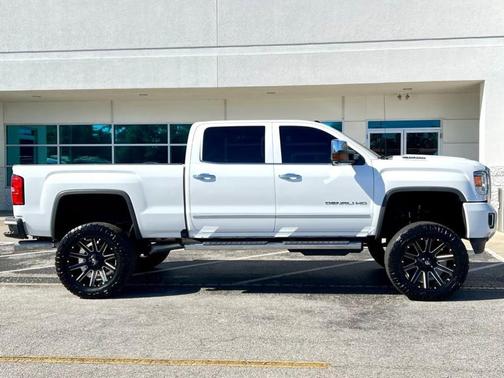 2019 GMC Sierra 2500 Denali