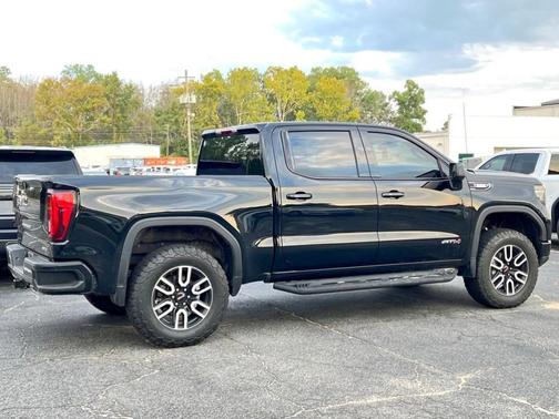 2022 GMC Sierra 1500 AT4
