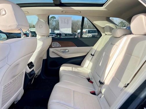 2022 Mercedes-Benz GLE 350 Base