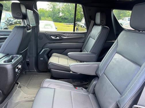 Onyx Black 2024 GMC Yukon Denali