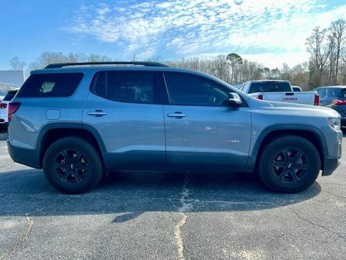 2020 GMC Acadia AT4