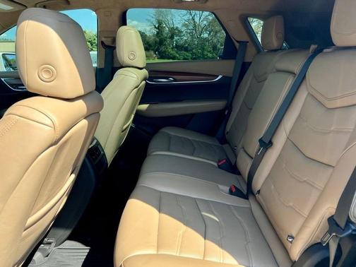 2018 Cadillac XT5 Platinum