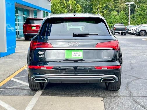 2023 Audi Q5 45 S line quattro Premium