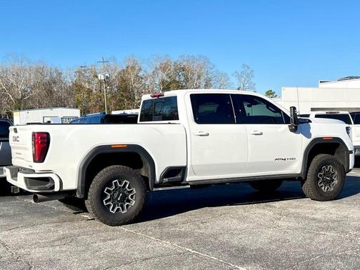 2025 GMC Sierra 2500 AT4