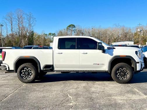 2025 GMC Sierra 2500 AT4