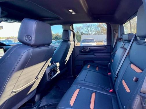 2025 GMC Sierra 2500 AT4