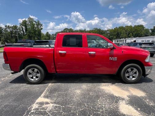 Flame Red Clearcoat 2022 RAM 1500 Classic SLT