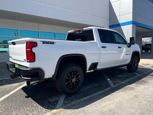 Summit White 2026 Chevrolet Silverado 2500 LTZ