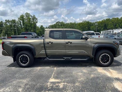Bronze 2026 Toyota Tacoma TRD Off Road
