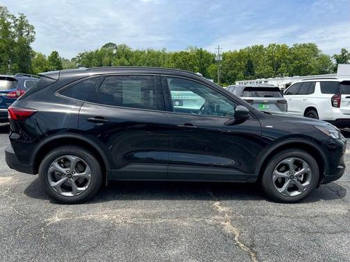Black Metallic 2025 Ford Escape ST-Line