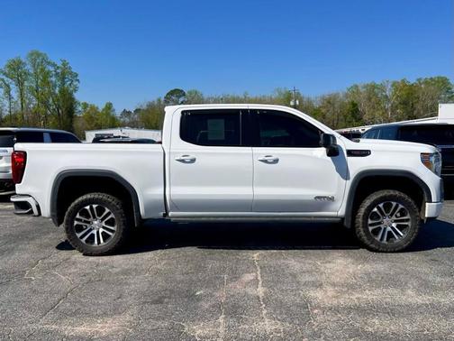2022 GMC Sierra 1500 Limited AT4