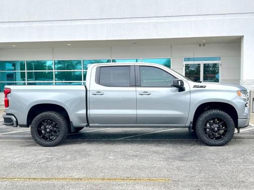 Sterling Gray Metallic 2024 Chevrolet Silverado 1500 RST