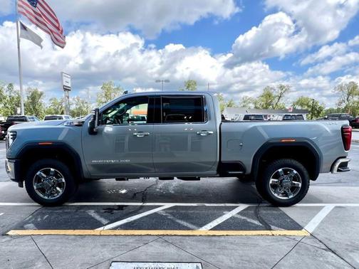 2025 GMC Sierra 2500 SLT