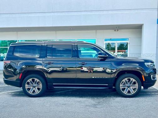 2024 Jeep Wagoneer Series II