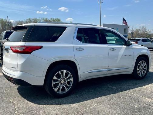 2021 Chevrolet Traverse Premier