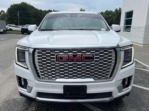 Summit White 2023 GMC Yukon Denali