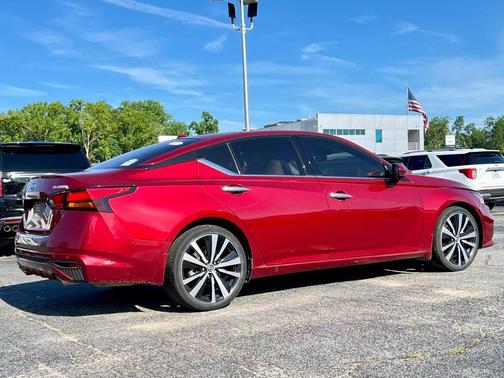 2020 Nissan Altima 2.5 Platinum