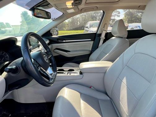 2020 Nissan Altima 2.5 Platinum