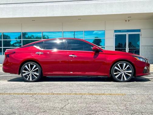 2020 Nissan Altima 2.5 Platinum