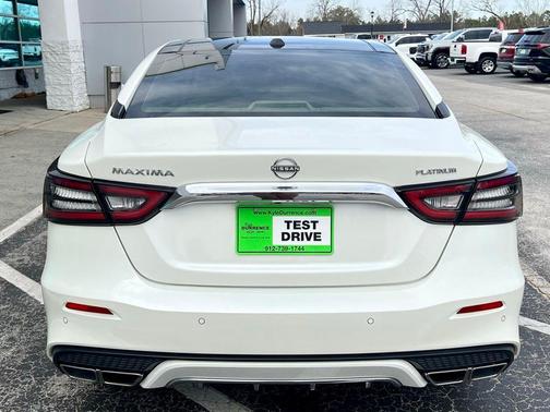 2023 Nissan Maxima Platinum