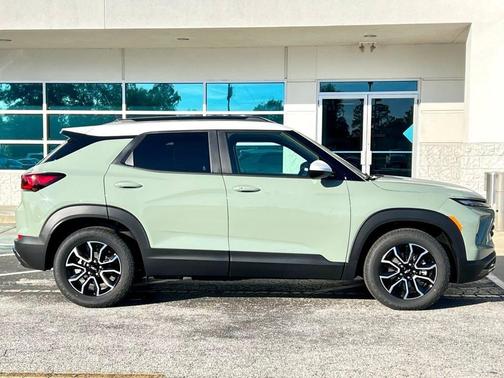 Green 2026 Chevrolet Trailblazer ACTIV