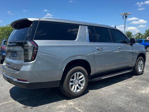 Sterling Gray Metallic 2025 Chevrolet Suburban LT