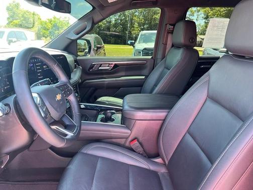 Sterling Gray Metallic 2025 Chevrolet Suburban LT