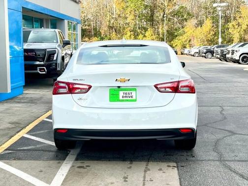 2024 Chevrolet Malibu 2LT