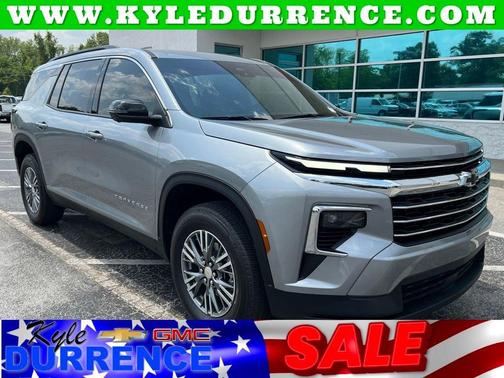 Sterling Gray Metallic 2025 Chevrolet Traverse LT