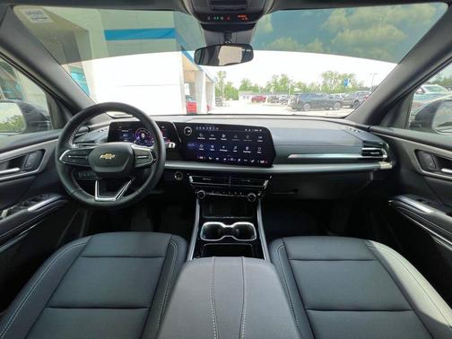 Sterling Gray Metallic 2025 Chevrolet Traverse LT