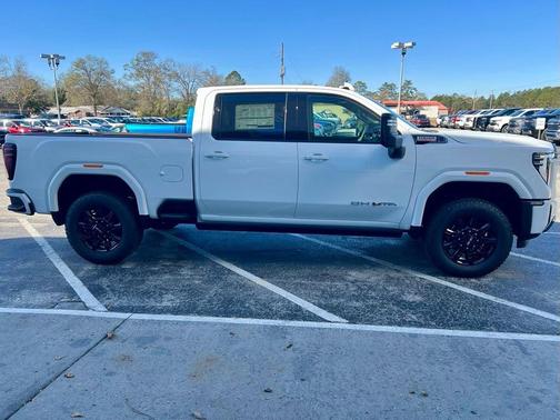 2026 GMC Sierra 2500 AT4