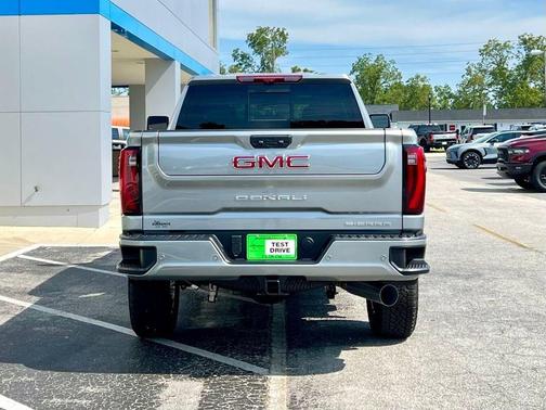 2025 GMC Sierra 2500 Denali