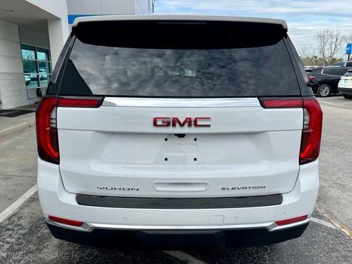 2026 GMC Yukon Elevation
