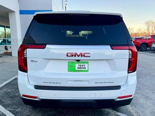 2026 GMC Yukon Elevation