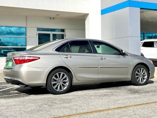 2017 Toyota Camry XLE