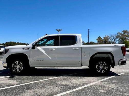 2025 GMC Sierra 1500 SLE