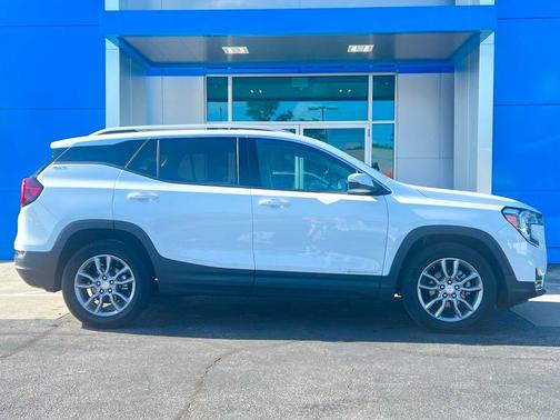 2023 GMC Terrain SLT
