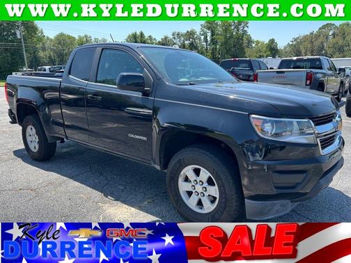 Black 2017 Chevrolet Colorado WT