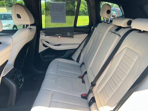 Alpine White 2022 BMW X3 sDrive30i