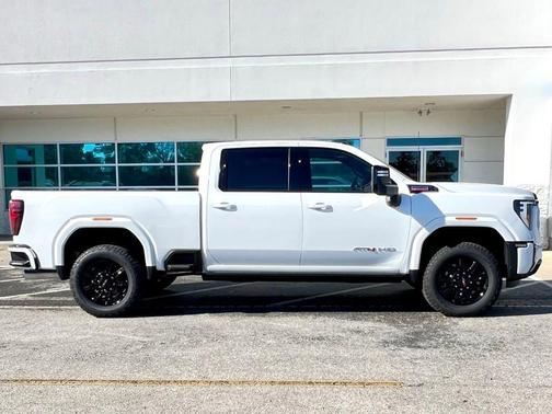 2026 GMC Sierra 2500 AT4