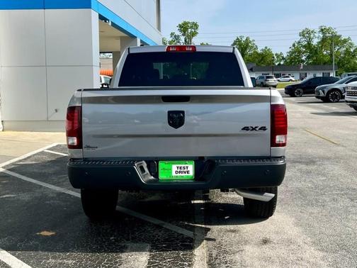 2024 RAM 1500 Classic SLT