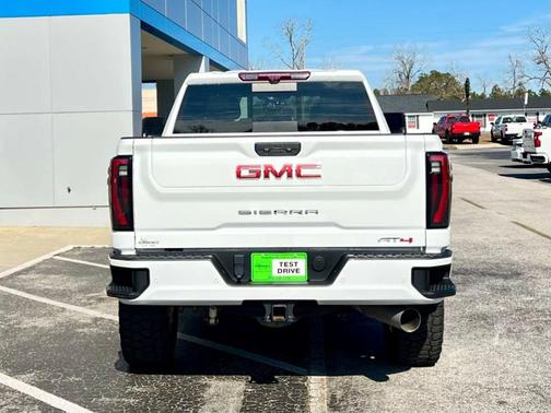 2024 GMC Sierra 3500 AT4