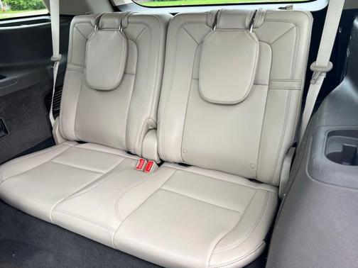 White Metallic 2023 Lincoln Aviator Reserve RWD