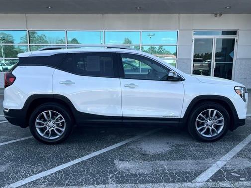 2022 GMC Terrain SLT