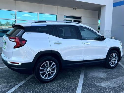 2022 GMC Terrain SLT
